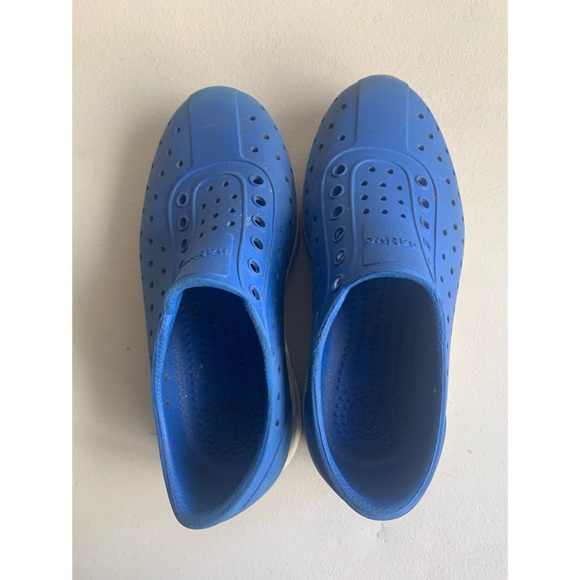 Kids Native Slip Ons Blue Size C12 - Picture 3 of 7